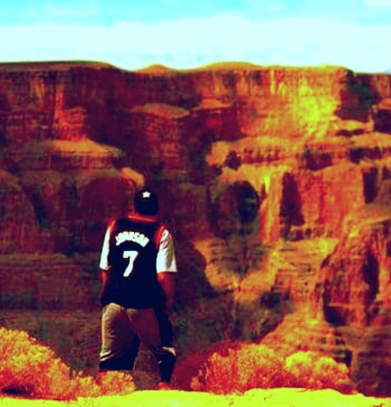 Meet your Posher, Michael(MIKEY$HA₩€IT¥)Navarrete - Picture 3 of 4